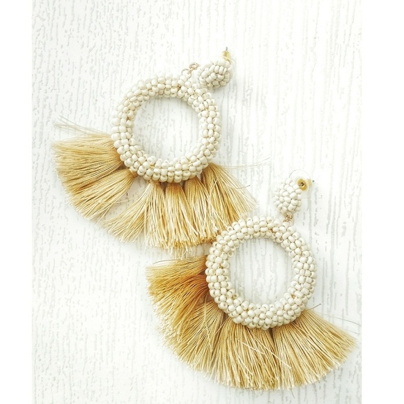 uptowngirl2857 Jewelry - New Beaded Fringe Statement Earrings